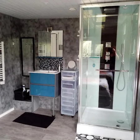 A Louer Chalet Avec Piscine Campsite *